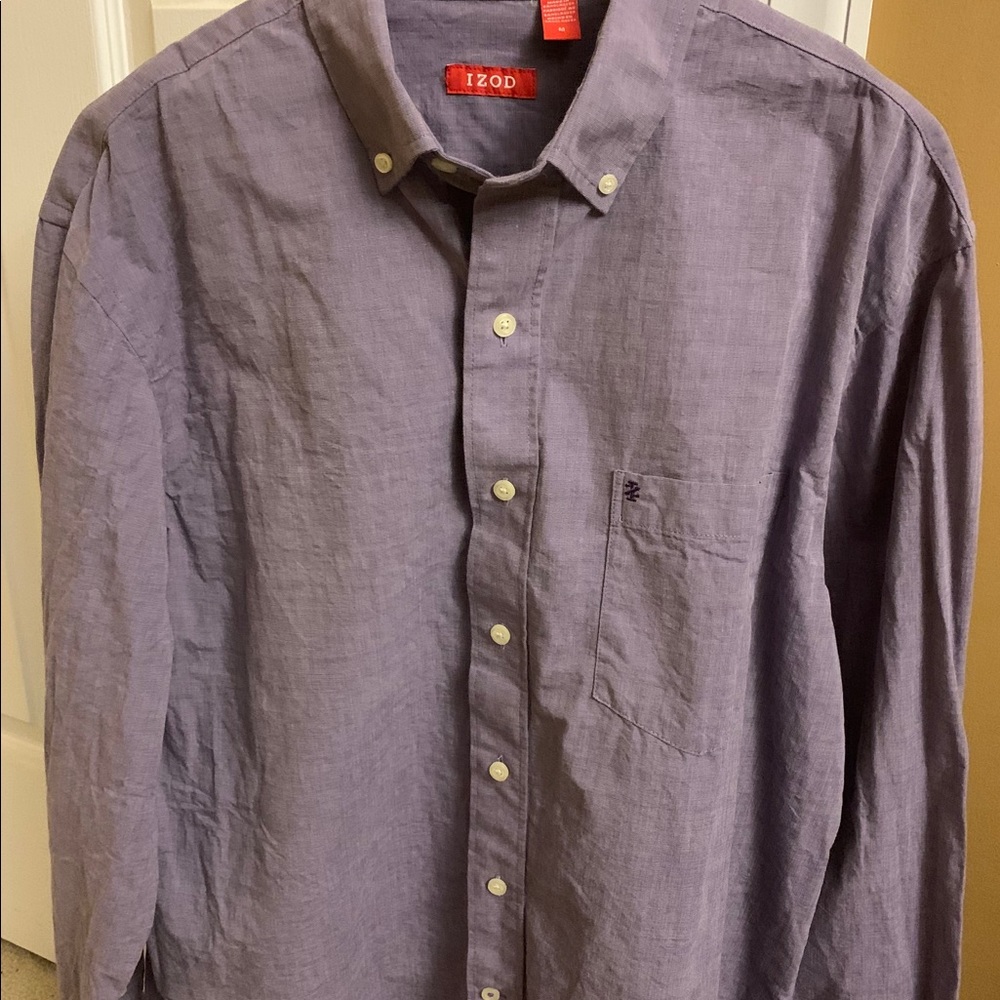 🇺🇸 Izod Men's Medium Buttondown Shirt